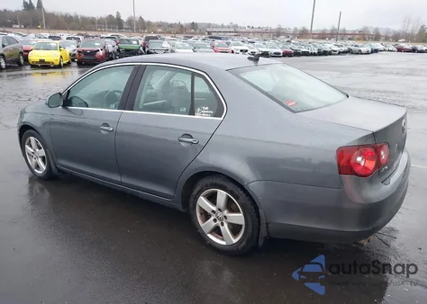 2008 Volkswagen Jetta Se/Sel из США, поврежденный, VIN 3VWRM71K98M083261